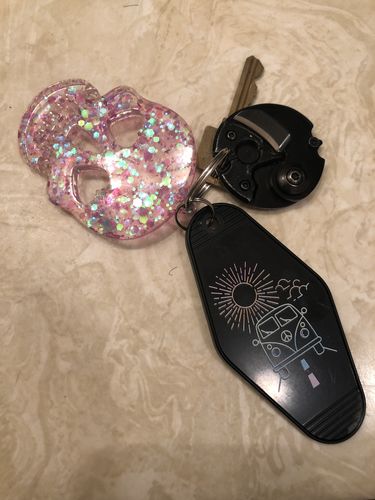 Customer photo review of Retro Van Motel Keychain