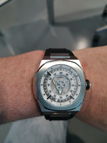 Customer photo review of M3-white-bracelet