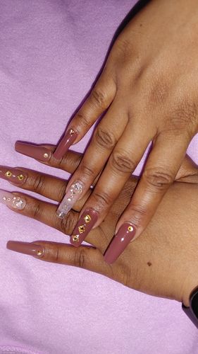 Customer photo review of Femi Beauty x Makartt Full Collection Bundle