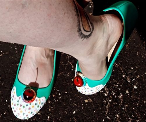 Customer photo review of Bake-A-Shoe Sprinkle Flat