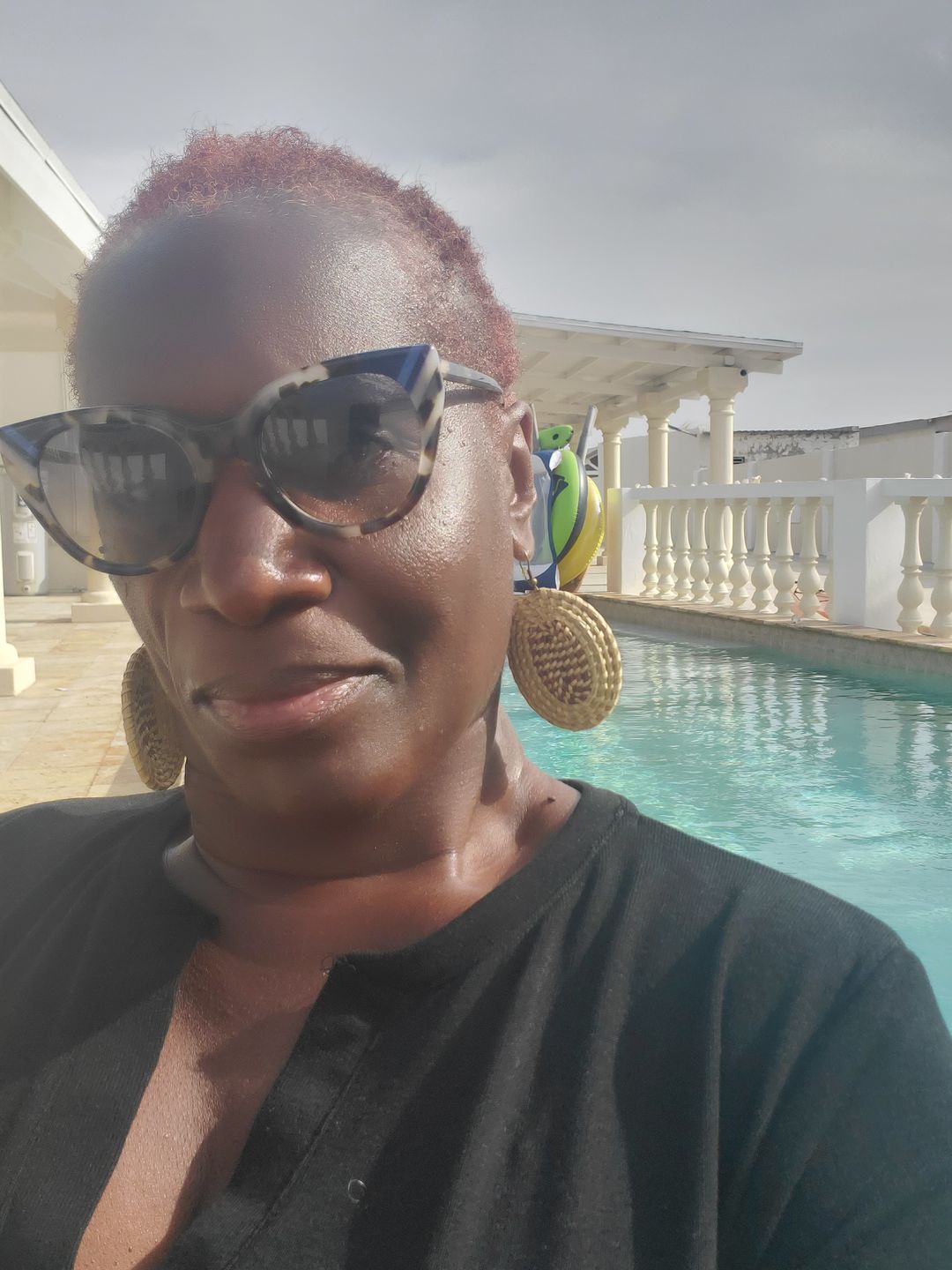 Customer photo review of Assertive Auburn - Mysteek Color Pop