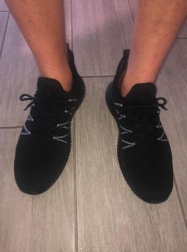 Customer photo review of PUJCS Mens Classic Walking Sneaker Black