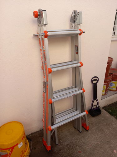 Customer photo review of Escalera de Aluminio Multiposición 17' Tipo IA Megamax Little Giant 14417 (Demo)