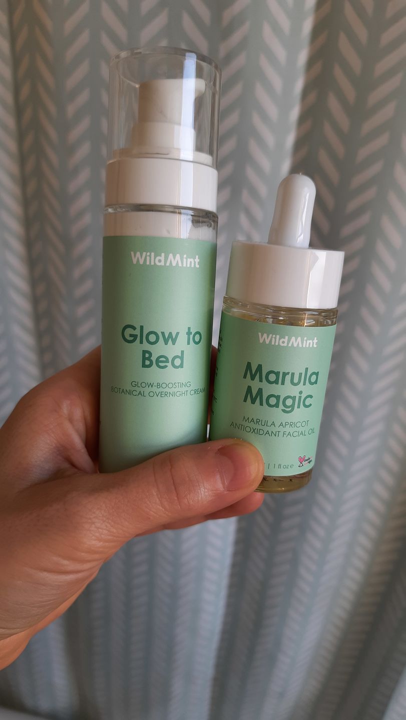 Customer photo review of Glow to Bed