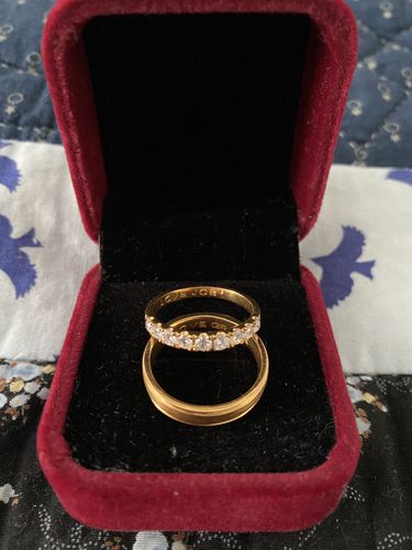 Customer photo review of Minimalist Tres Modified Wedding Rings