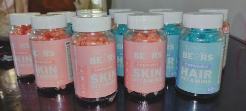 Customer photo review of Skin Vitamin Gummies