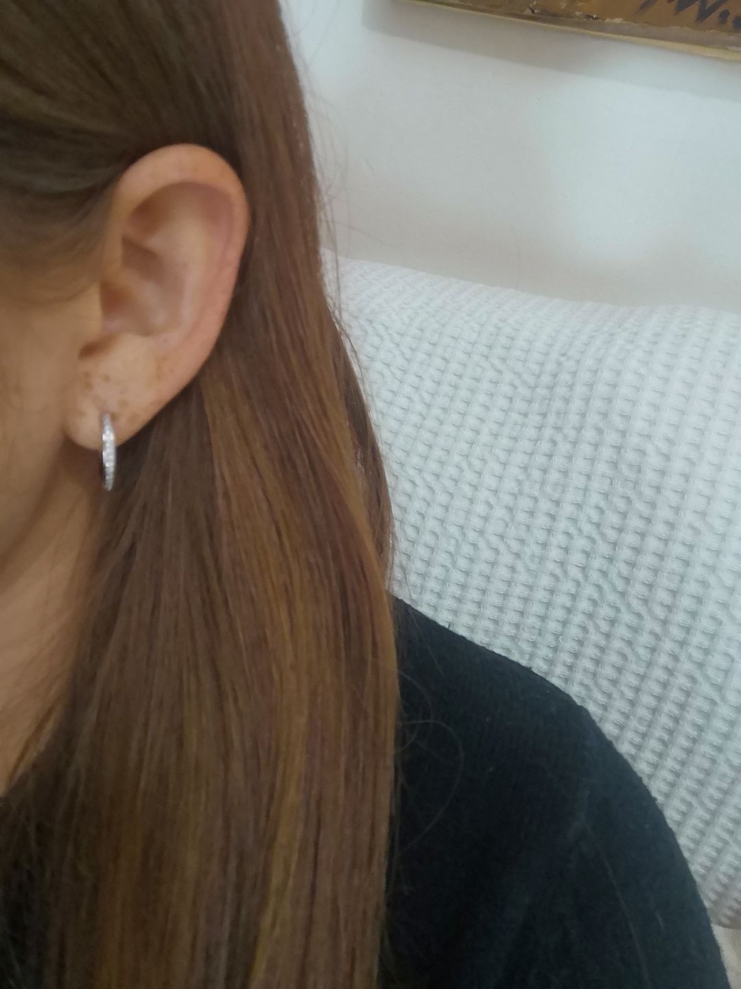 Customer photo review of ARGOLLAS LISAS CIRCONES BAÑADAS EN ORO BLANCO 18MM