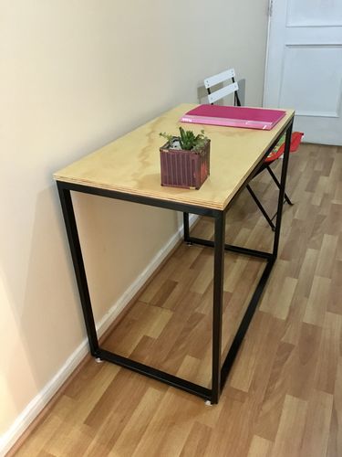 Customer photo review of Escritorio de computador MIMA 90 x 50 Negro