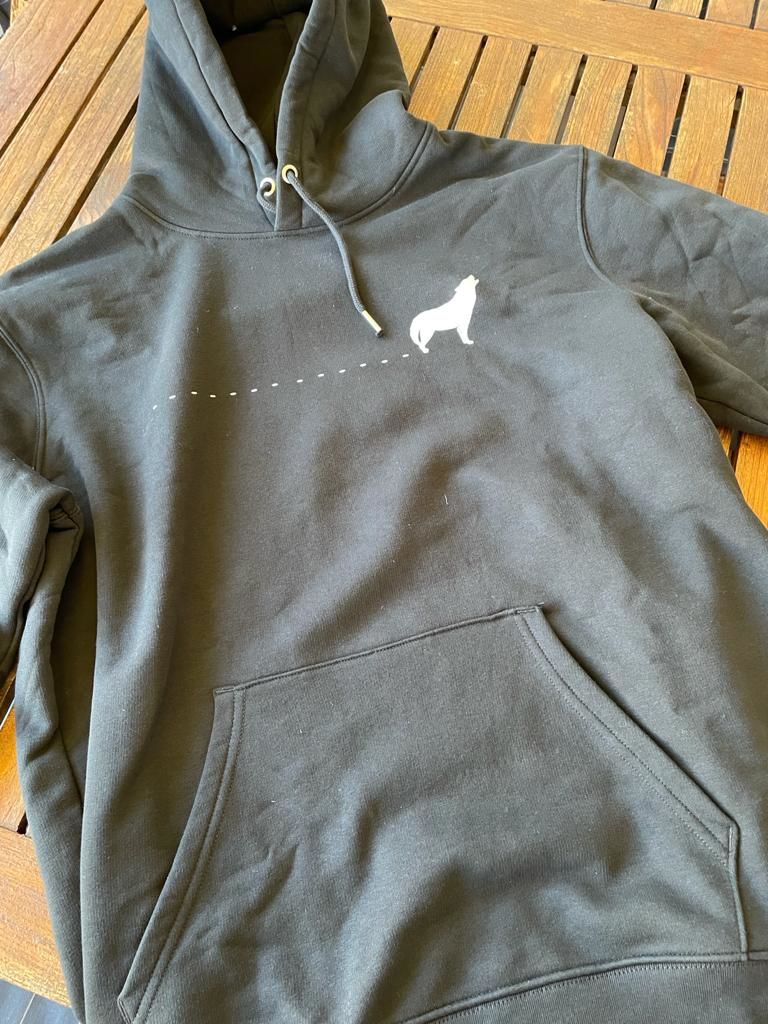 Customer photo review of WOLF SPUR - Bio Unisex Hoodie (PREMIUM)