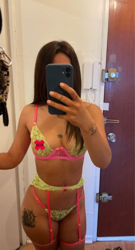 Customer photo review of Colorblock Lace Contrast Bra WIth Waist Cincher And Panties Sets