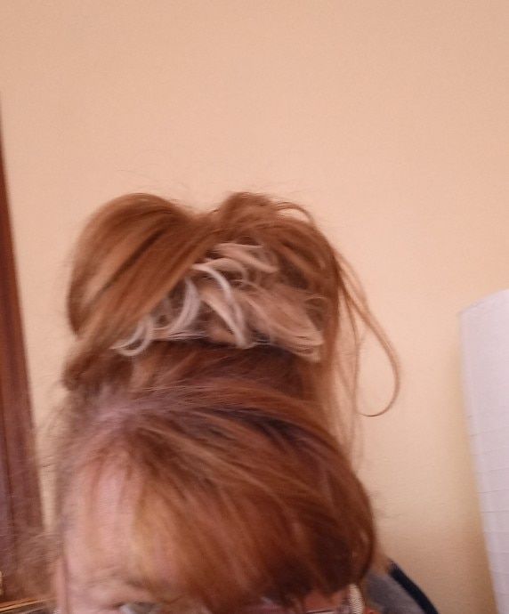 Customer photo review of Real Hair Messy Bun Scrunchie Curly 1PCS For Women