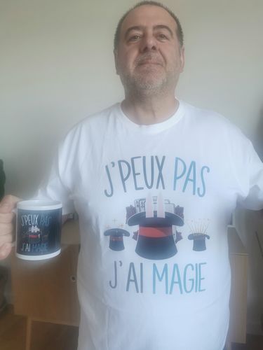 Customer photo review of T-shirt homme Je peux pas j'ai Magie