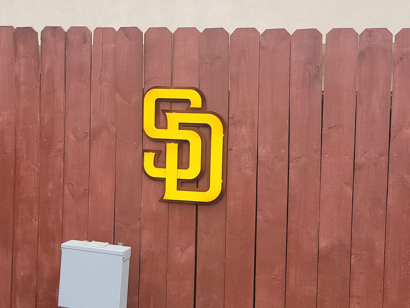 Customer photo review of San Diego Padres "SD" 3D Vintage Metal Art
