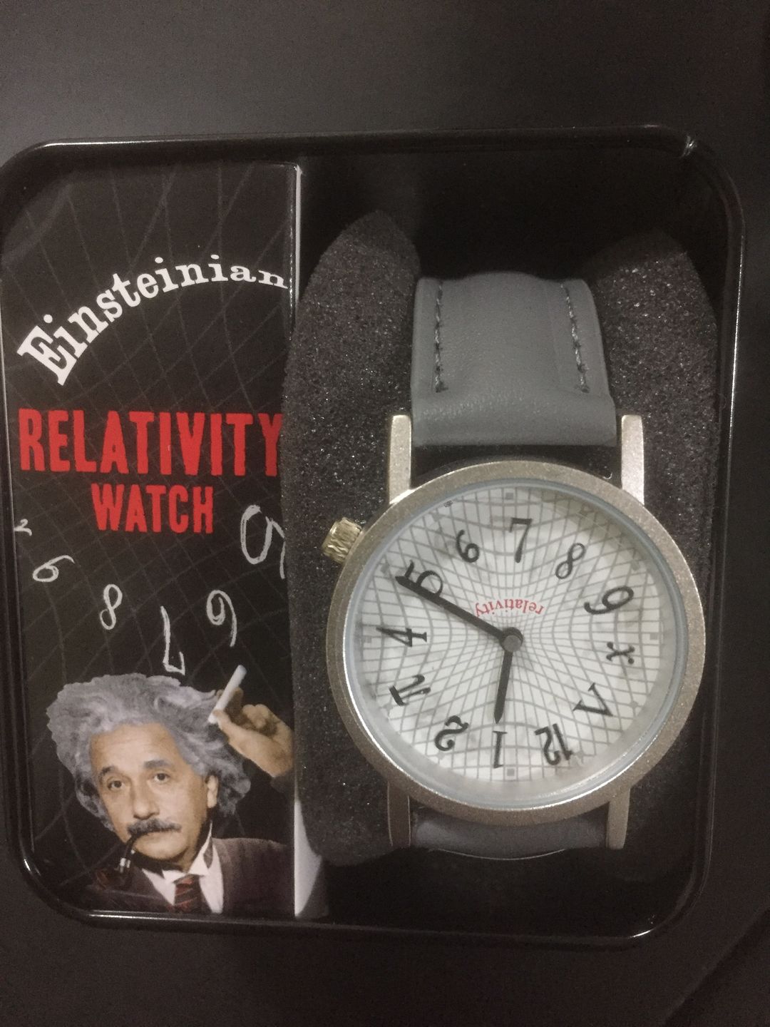 Customer photo review of Reloj Análogo Philosophers Guild Relatividad de Einstein 33 mm