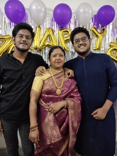 Customer photo review of Wine Purple Kanjivaram Saree