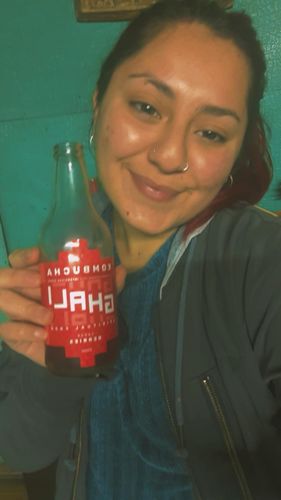 Reseña con foto de un cliente sobre 📦 CAJA KOMBUCHA BERRIES (12 unidades)