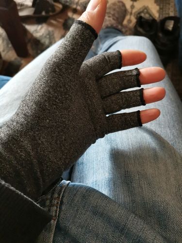 Customer photo review of Premium Arthritis Compression Gloves For Men & Women