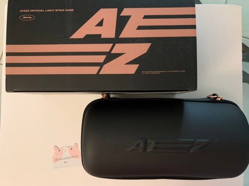 Customer photo review of Official ATEEZ Lightstick Case