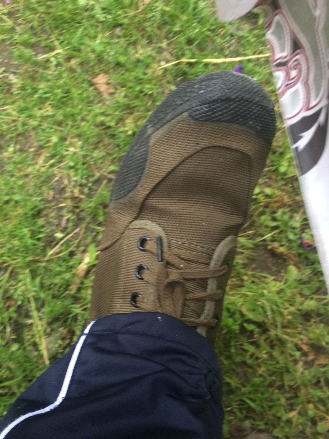 Customer photo review of ÎNCĂLȚĂMINTE UȘOARE  DE VÂNĂTOARE [SNEAKERS RESPIRABILI]