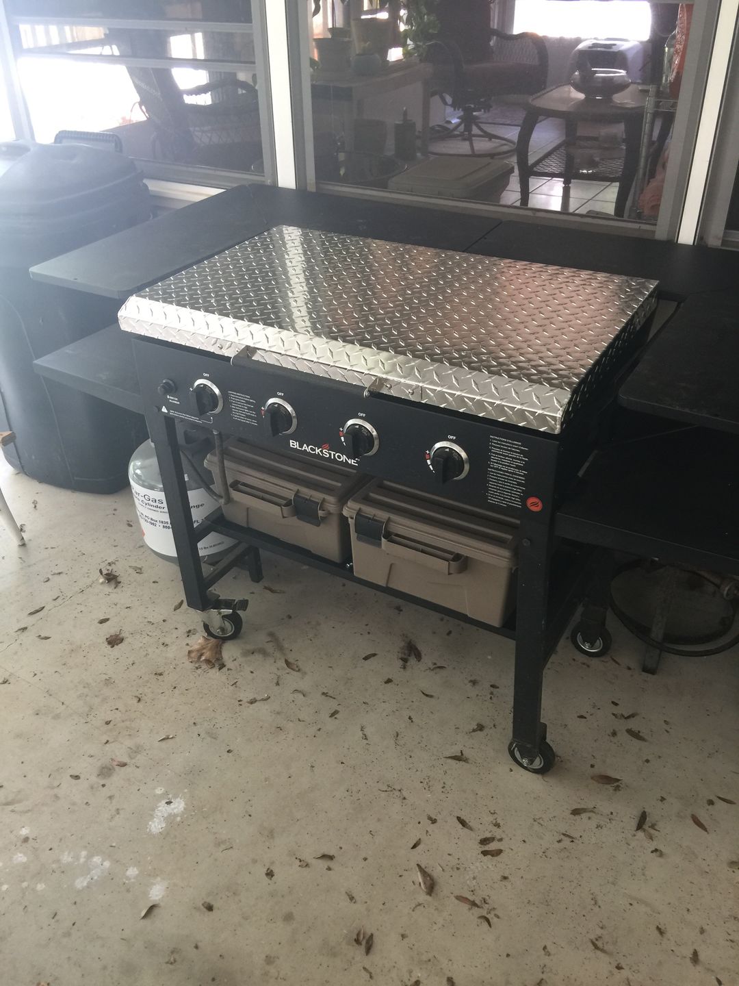 Customer photo review of GriddleGuard Diamond Plate Hard Cover Lid for Blackstone 36" Griddle