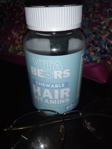 Customer photo review of Hair Vitamin Gummies