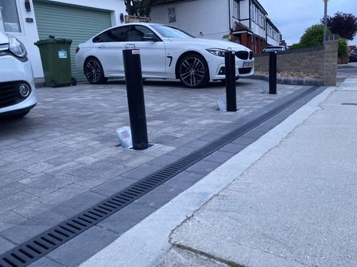Customer photo review of LA-114 Lift Assist Telescopic Bollard