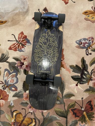 Customer photo review of Landyachtz Dinghy Blunt Pinecone Complete Longboard - 2021