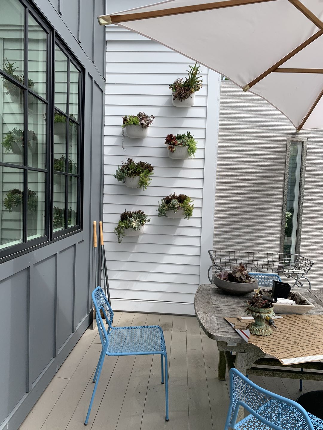 Customer photo review of Eco White Wall Planter