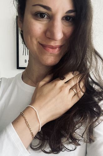 Customer photo review of Catherine mini pearl bracelet