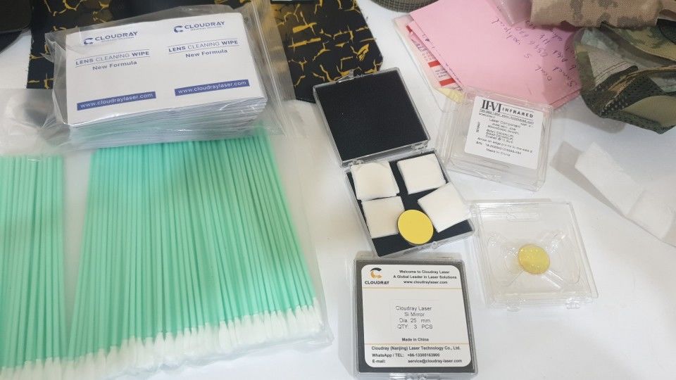 Customer photo review of Cloudray Nonwoven Cotton Swab for Cleaning Laser Lens & Mirror 100PCS/Lot