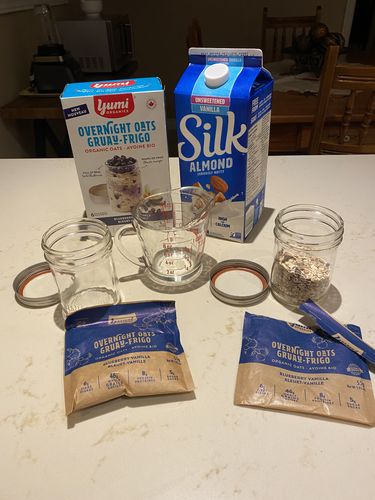 Customer photo review of Blueberry Vanilla Overnight Oats