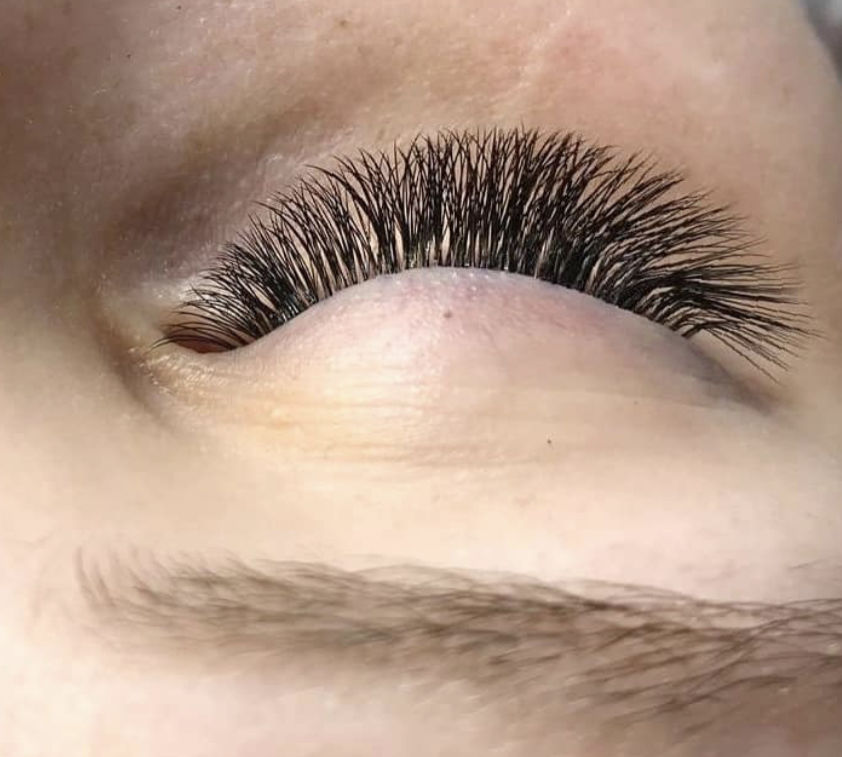 Customer photo review of 0.07 CASHMERE NOIR COLLECTION VOLUME LASHES SINGLE LENGTH 8-18MM