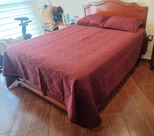 Customer photo review of Edredón Ligero Microfibra Premium - Tamaño y Color a elegir