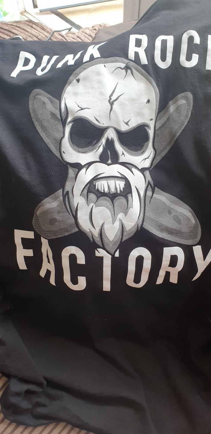 Customer photo review of Skull and Sausages