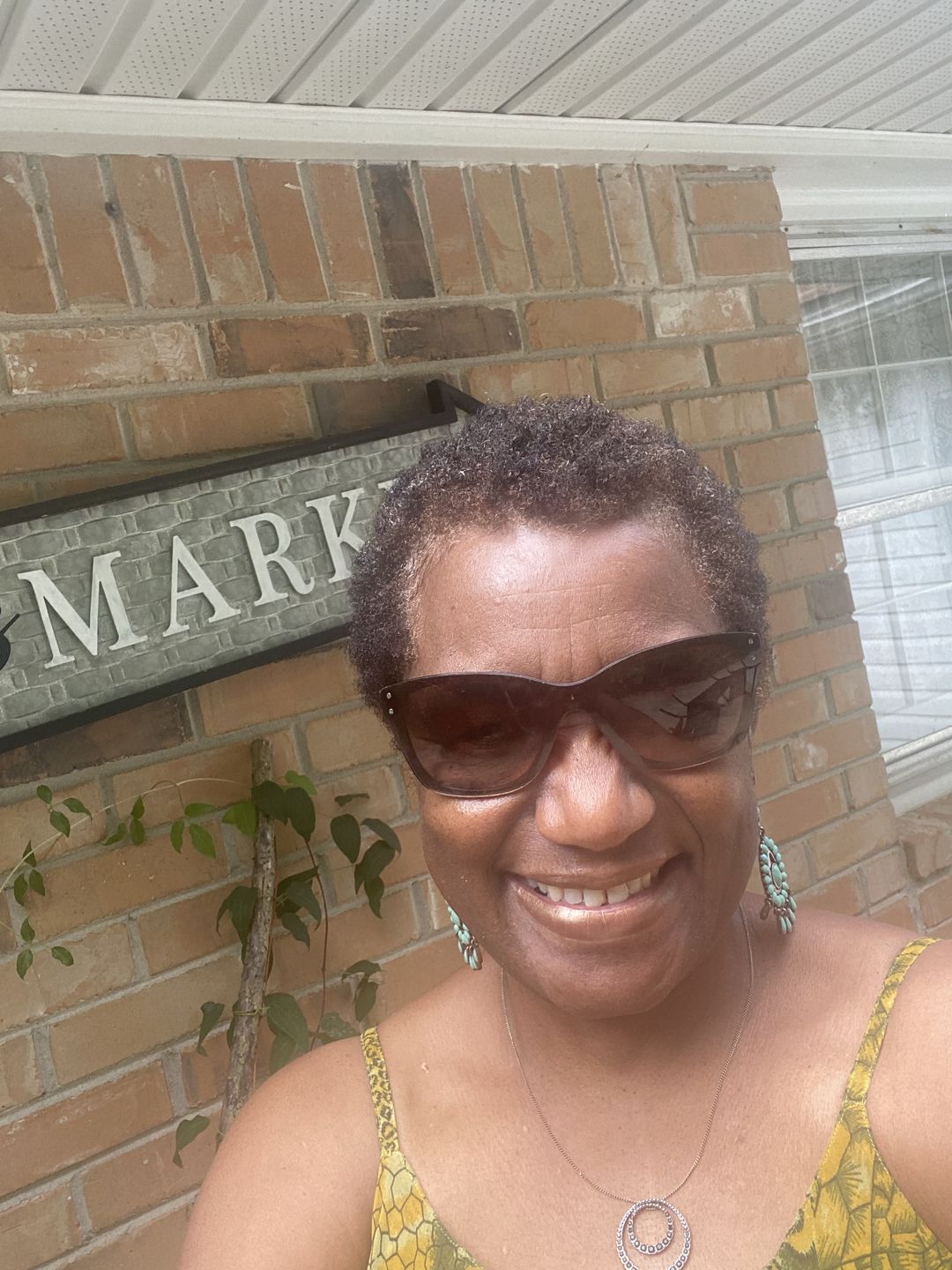 Customer photo review of Moisturizing Cream (12oz)