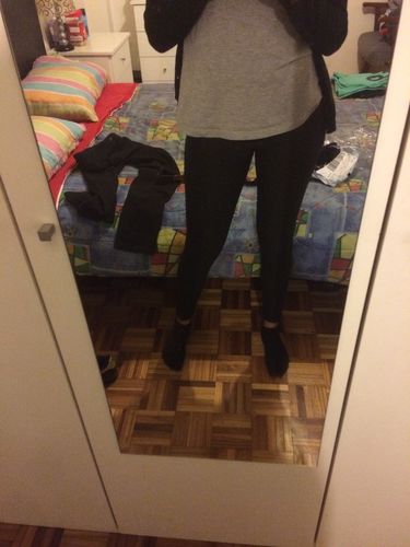 Customer photo review of FIORE Yoga Pants