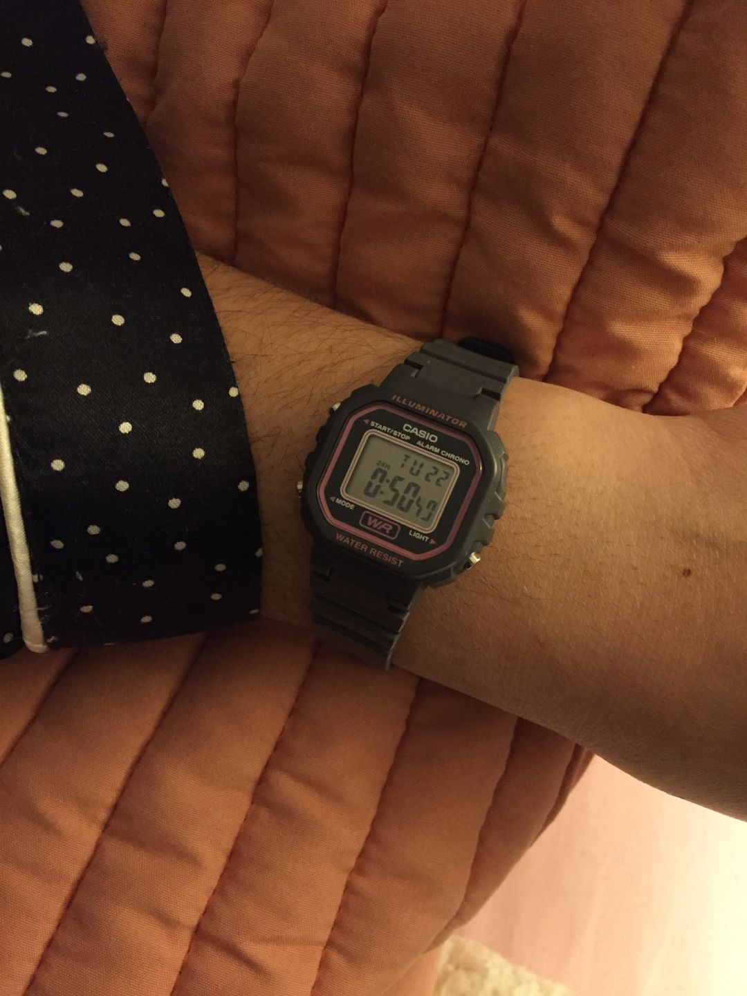Customer photo review of Reloj Casio Vintage LA-20WH-8ADF Gris Rosado