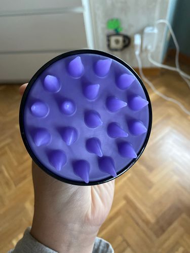 Customer photo review of InnoBrush™ Silicone Scalp Massager