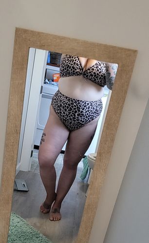Customer photo review of 'Thrive' High Waisted Cheeky Bikini Bottoms