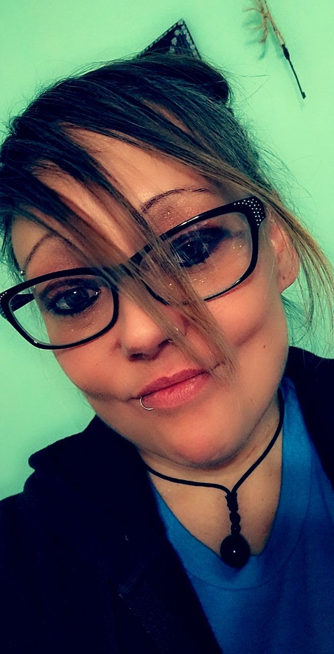 Customer photo review of Obsidian Stone Necklace