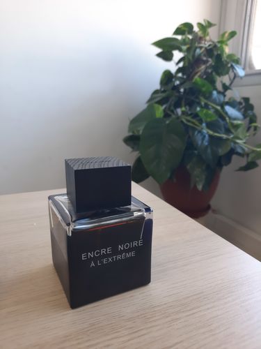 Customer photo review of Lalique Encre Noire A L'extrême Eau de Parfum 100ml