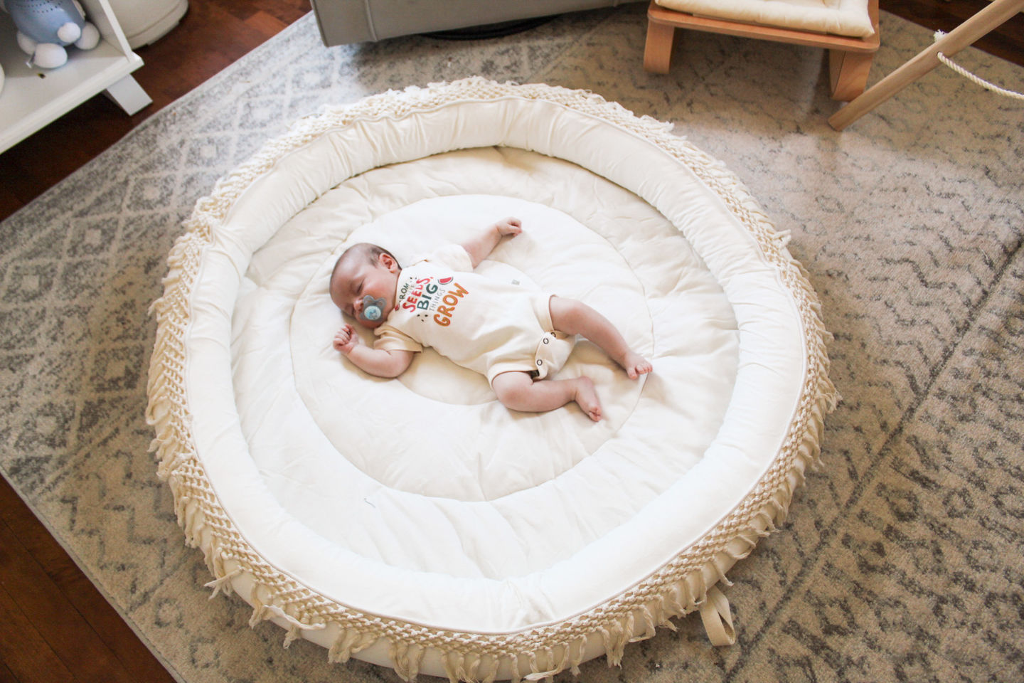 Customer photo review of round play mat