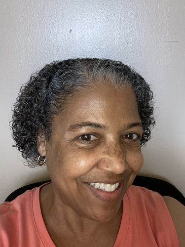 Customer photo review of Hair Growth Serum for Curly Hair with Organic Sweet Almond Oil for Sensitive Skin (Fragrance Free)