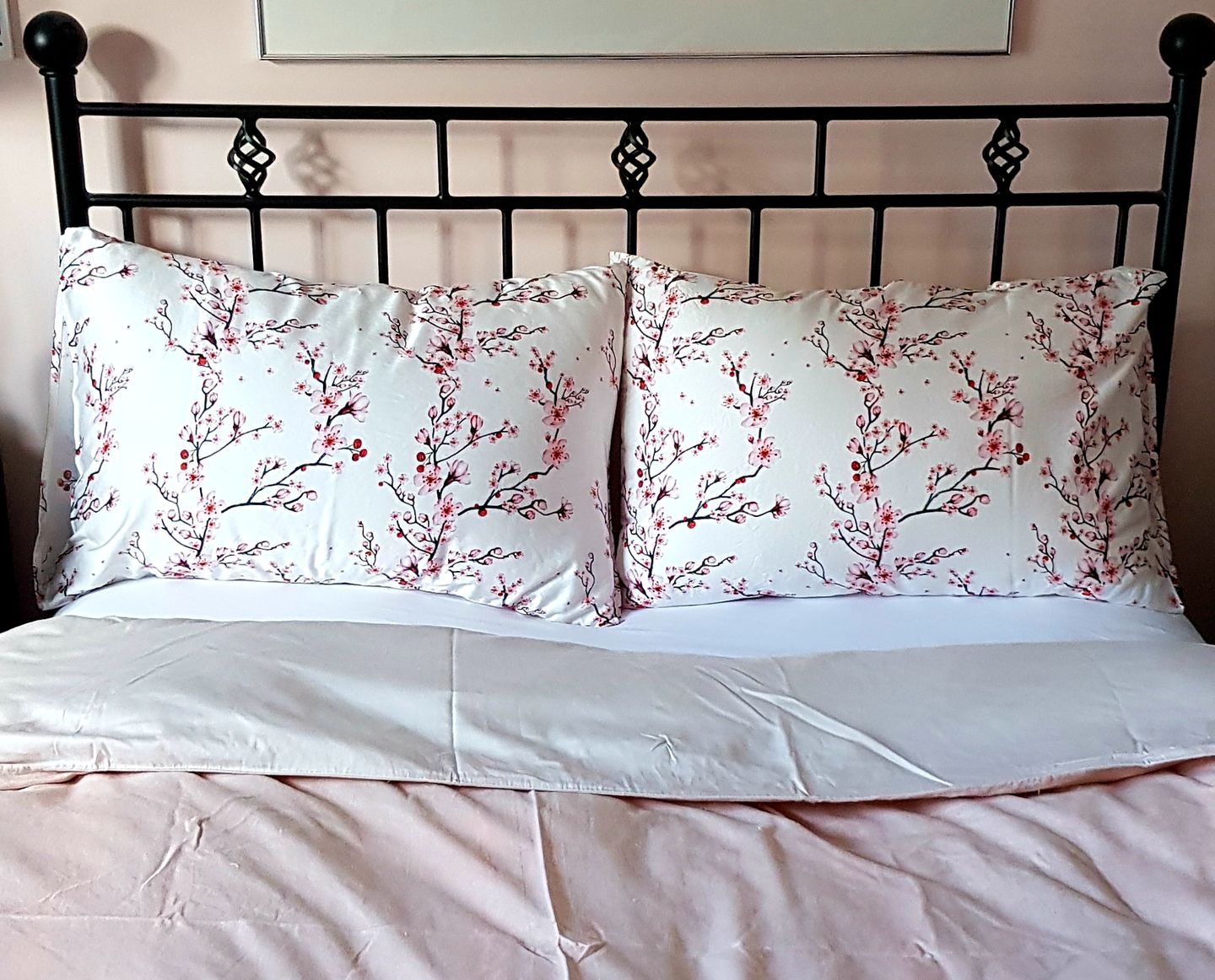Customer photo review of Cherry Blossom Pure Silk Pillowcase