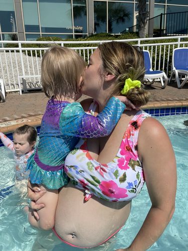 Customer photo review of Traveler Top | Pink Floral
