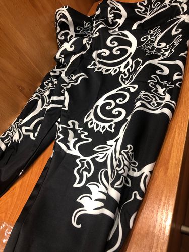 Customer photo review of PAISLEY Printed Yoga Pants
