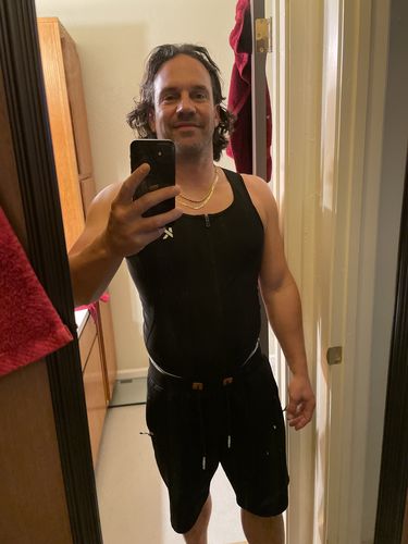 Customer photo review of Men's Zipper Heat Trapping Sweat Vest