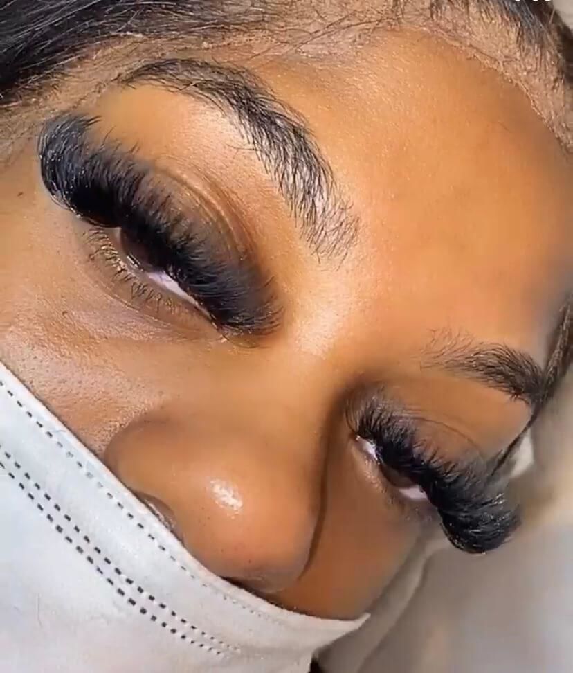 Customer photo review of Cashmere Volume Lash Extensions 0.03mm