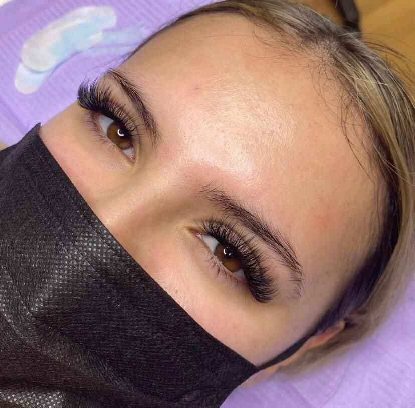 Customer photo review of Cashmere Volume Lash Extensions 0.03mm