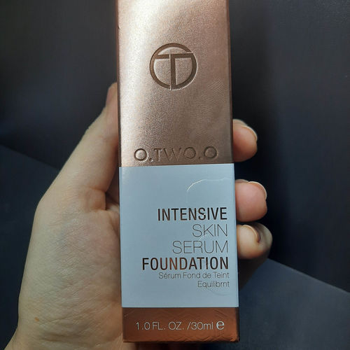 Customer photo review of O.TWO.O  INTENSIVE SKIN SERUM FOUNDATION